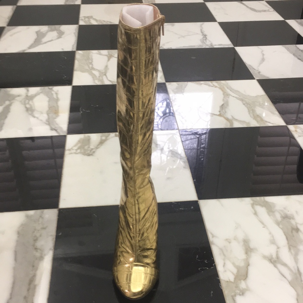 Rumbidzo Gold knee high boots